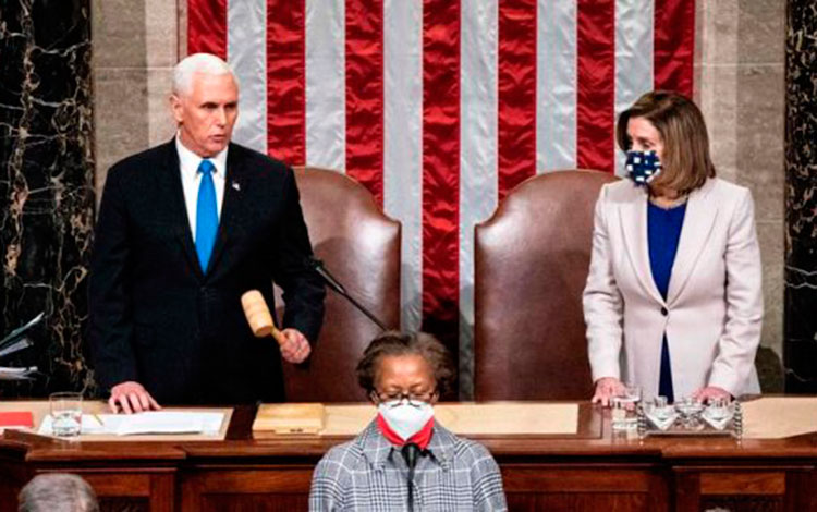 Confirmación de Joe Biden como presidente de los Estados Unidos en el Congreso. Confirmación de Joe Biden como presidente de los Estados Unidos en el Congreso.