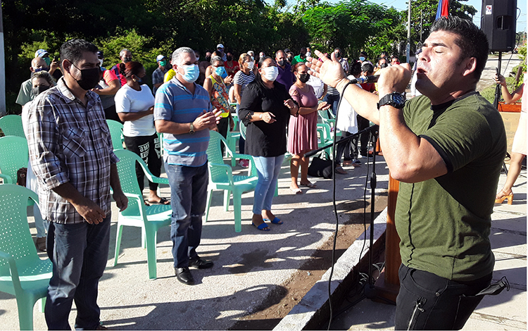 Acto provincial por el aniversario 61 de los Comités de Defensa de la Revolución (CDR), celebrado en el municipio de Santo Domingo. Acto provincial por el aniversario 61 de los Comités de Defensa de la Revolución (CDR), celebrado en el municipio de Santo Domingo.