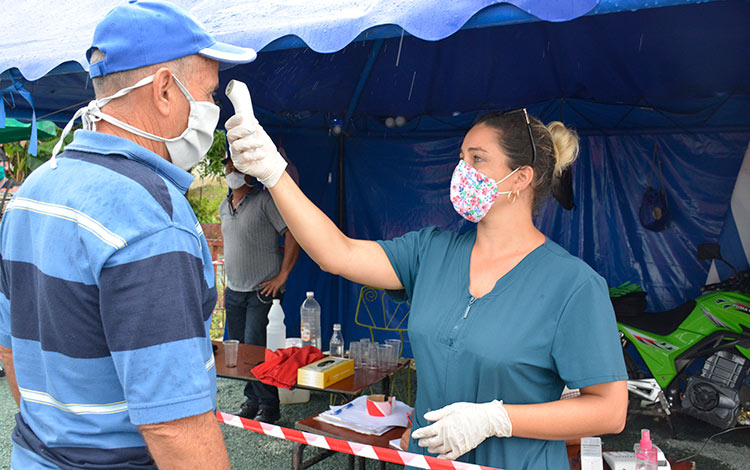 http://www.vanguardia.cu/images/vangweb/org-cuba/pcc/2020/05-22-consejo-defensa-ranchuelo/02-punto-control-sanitario-castano-vc.jpg