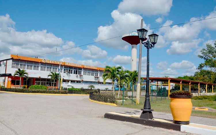 Empresa Constructora de Vías Férreas Comandante Tony Santiago (Solcar) Empresa Constructora de Vías Férreas Comandante Tony Santiago (Solcar)