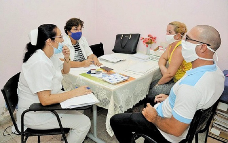 Consulta de infertilidad en Santa Clara, Cuba.