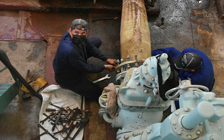 Labores de reparación en las conductoras de la Estación de Bombeo Presa Minerva. Labores de reparación en las conductoras de la Estación de Bombeo Presa Minerva.