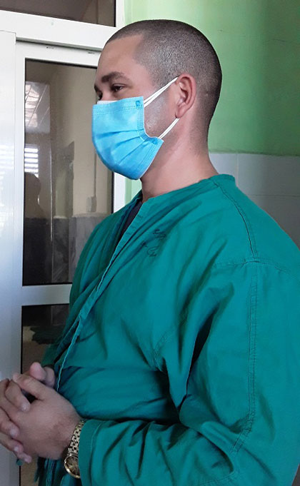 Dr. Carlos Manuel Figueroa Orihuela, jefe del Servicio de Terapia Intensiva del «Manuel Fajardo Rivero». Dr. Carlos Manuel Figueroa Orihuela, jefe del Servicio de Terapia Intensiva del «Manuel Fajardo Rivero».