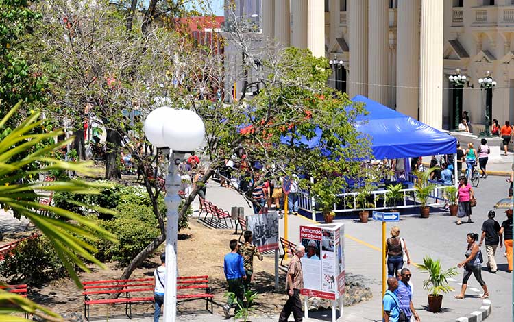 Feria del Libro en Santa Clara.