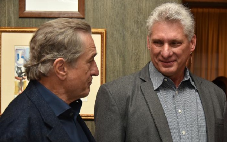 Miguel Díaz-Canel junto a Robert de Niro