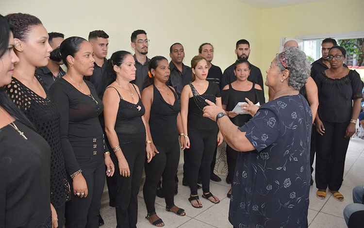 Coro Provincial de Villa Clara Coro Provincial de Villa Clara