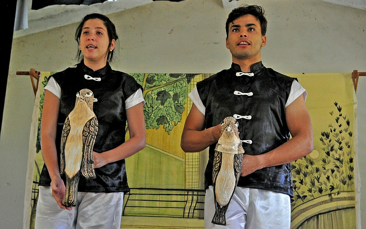 Obra Los dos ruiseñores, del Grupo de Teatro Escambray. Obra Los dos ruiseñores, del Grupo de Teatro Escambray.