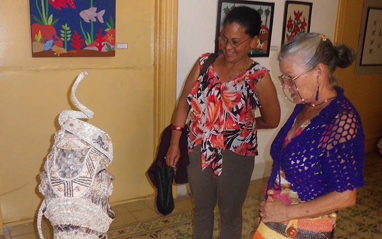  Exposición de artesanías 