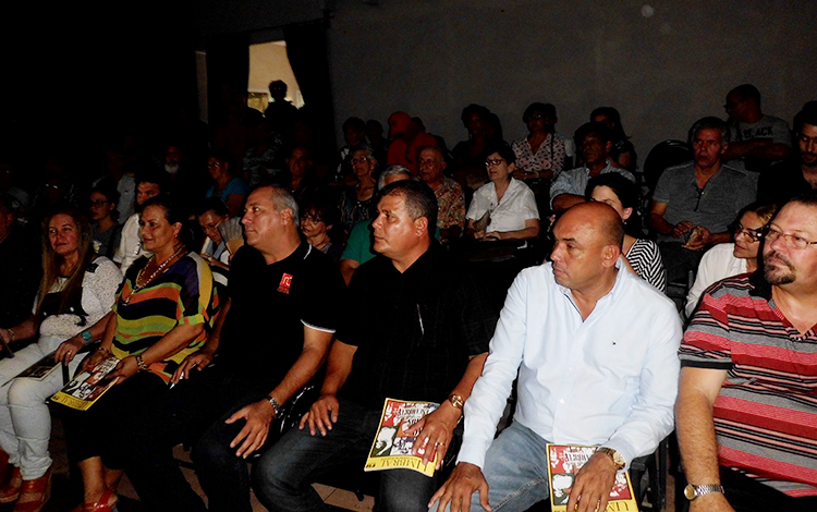 Reconocimiento al Grupo Teatro Escambray