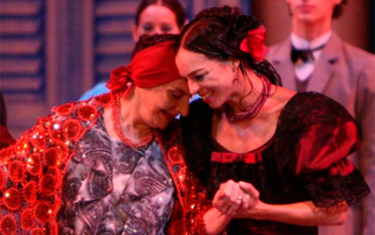 Alicia Alonso y Viengsay Valdés.