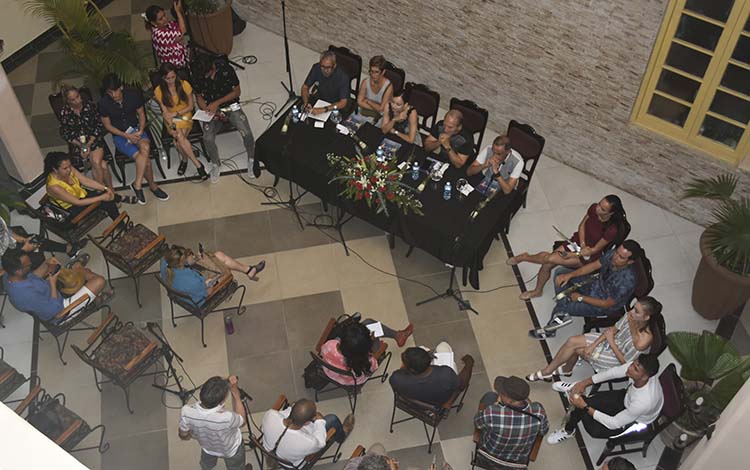 Conferencia de prensa del BNC Conferencia de prensa del BNC