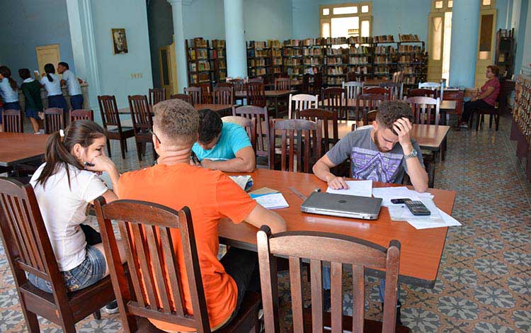Sala de la Biblioteca Provincial Martí.