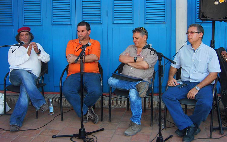 Tertulia La Hora de la Verdad, Uneac en Villa Clara.