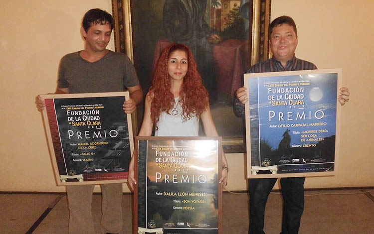 Maikel Rodríguez de la Cruz (Teatro), Dalila León Meneses (Poesía) y Otilio Carvajal (Cuento), ganadores del Premio Fundación de la Ciudad 2017.
