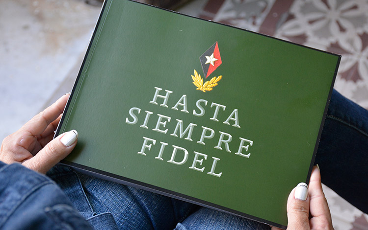 Portada del libro Hsta siempre Fidel. Portada del libro Hsta siempre Fidel.