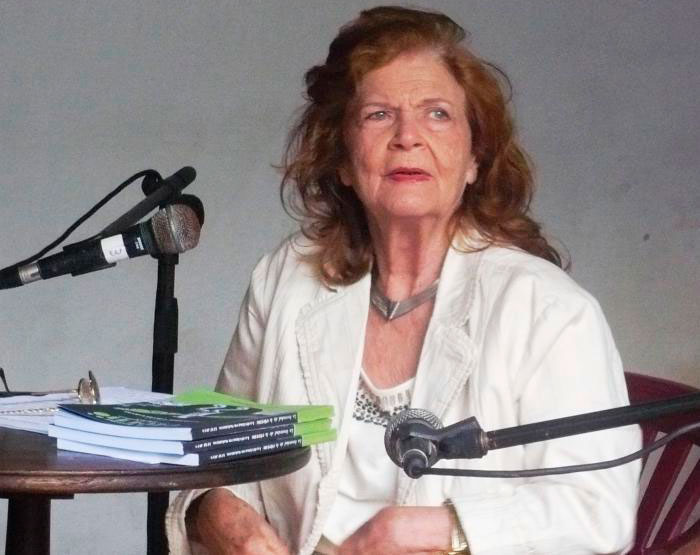 Poetisa Carilda Oliver Labra. Poetisa Carilda Oliver Labra.