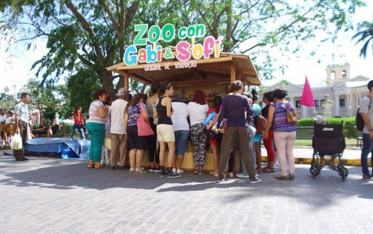 Tienda de Gabi&Sofi en el Parque Vidal de Santa Clara, Villa Clara