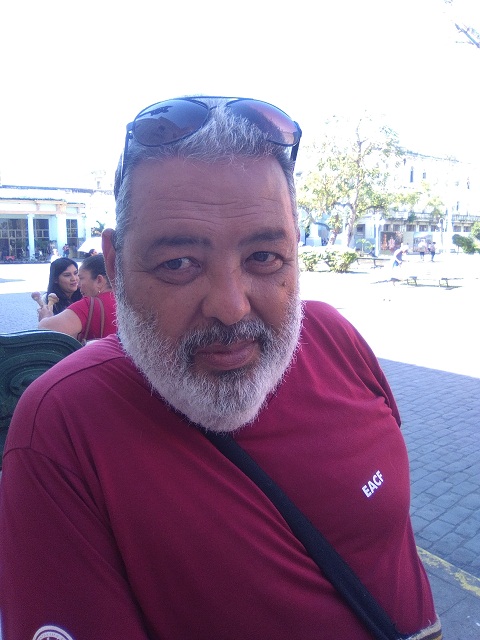 Lorenzo Lunar Cardero, escritor de Villa Clara y presidente de honor de la Feria Internacional del Libro Villa Clara 2019 Lorenzo Lunar Cardero, escritor de Villa Clara y presidente de honor de la Feria Internacional del Libro Villa Clara 2019