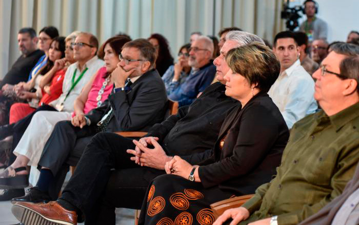 Presentación del libro de Cristina Fernández, vicepresidenta de Argentina; durante la 29 Feria Internacional del Libro de La Habana; en la Sala Nicolás Guillen de la Fortaleza de San Carlos de la Cabaña, con la presencia de Miguel Díaz-Canel Bermúdez, presidente de la República de Cuba Foto: Ariel Cecilio Lemus Presentación del libro de Cristina Fernández, vicepresidenta de Argentina; durante la 29 Feria Internacional del Libro de La Habana; en la Sala Nicolás Guillen de la Fortaleza de San Carlos de la Cabaña, con la presencia de Miguel Díaz-Canel Bermúdez, presidente de la República de Cuba Foto: Ariel Cecilio Lemus