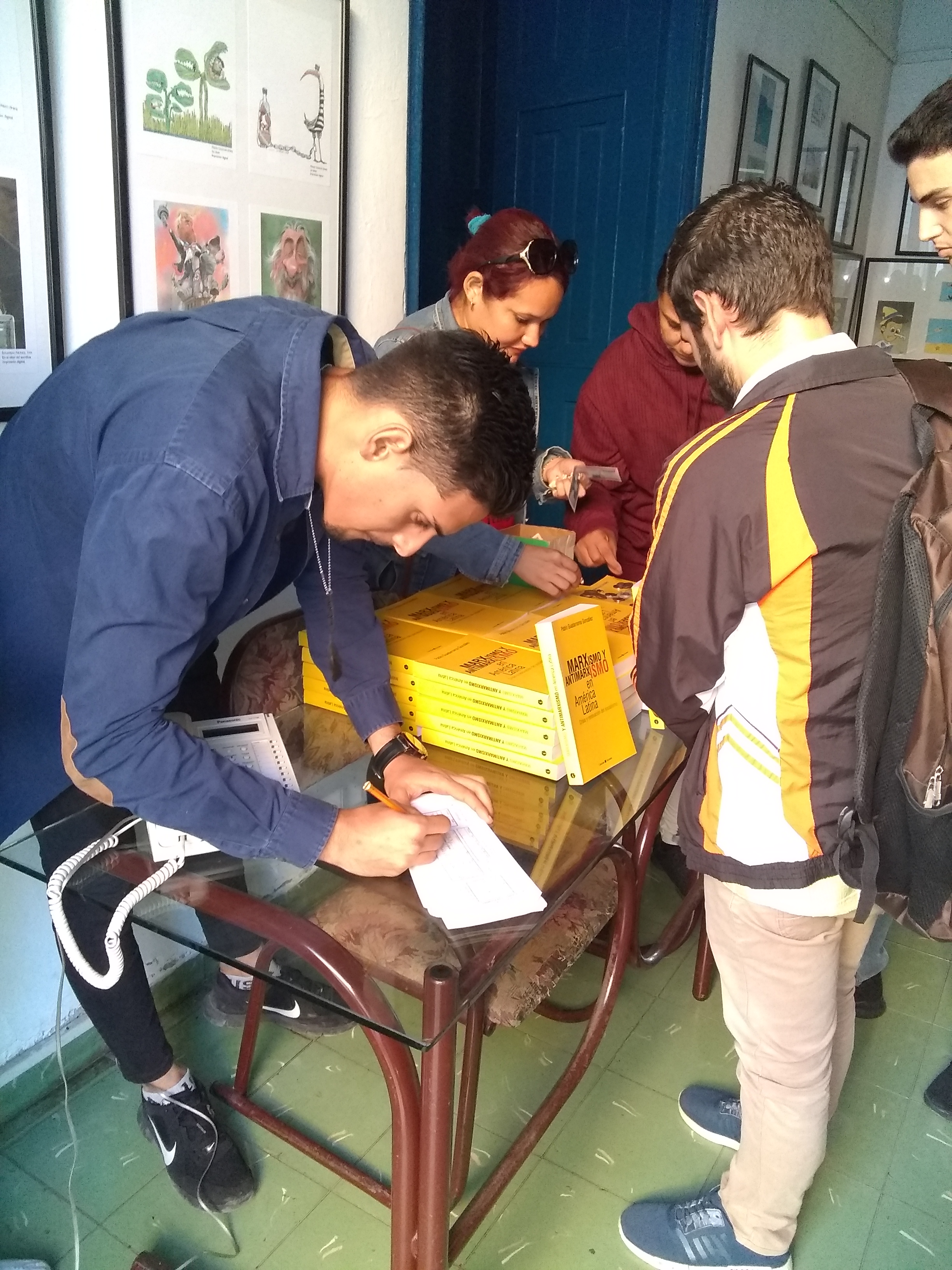 La cuarta edición del libro está a la venta en la Casa de la Uneac de Santa Clara. (Foto: Mary Lenia Pérez Cazorla) La cuarta edición del libro está a la venta en la Casa de la Uneac de Santa Clara. (Foto: Mary Lenia Pérez Cazorla)