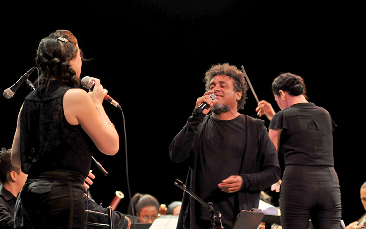 Polito Ibáñez, concierto en teatro La Caridad, de Santa Clara.