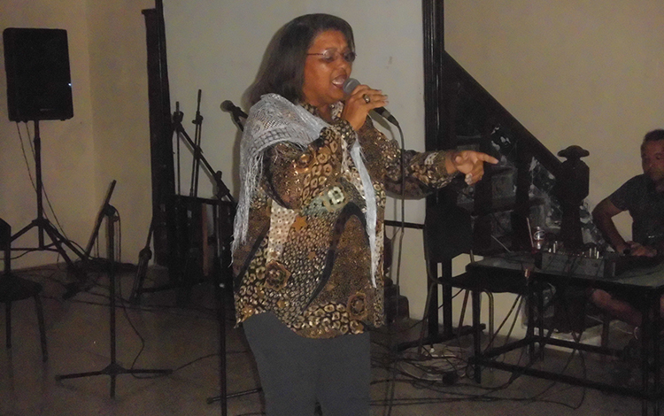 Cantante Marcia Tandrón.