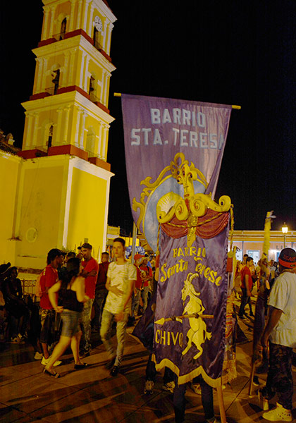 Representación de los barrios de Remedios en acto oficial de declaratoria de las parrandas del centro de Cuba como patrimonio inmaterial de la humanidad. Representación de los barrios de Remedios en acto oficial de declaratoria de las parrandas del centro de Cuba como patrimonio inmaterial de la humanidad.
