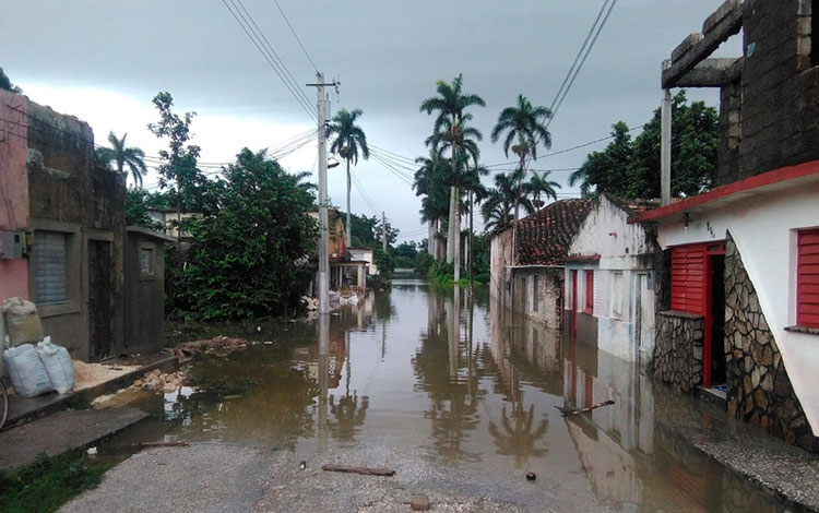 Barrio de Sagua la Grande inundado por aguas del rí­o de igual nombre.