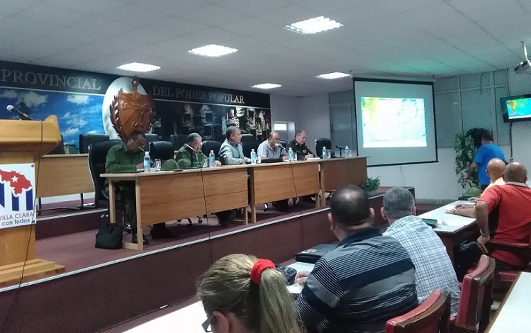 Reunión de trabajo para evaluar daños en Santa Clara por tormenta local severa