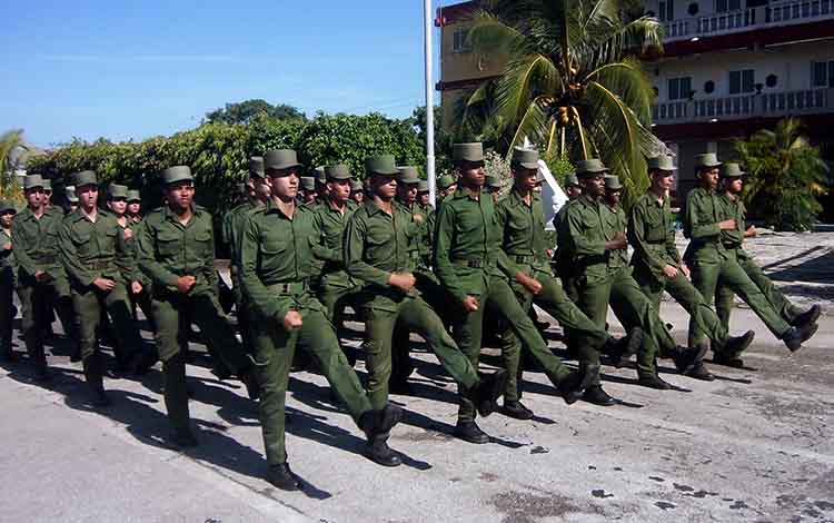 Graduación de escuelas militares Camilo Cienfuegos de la región central de Cuba.