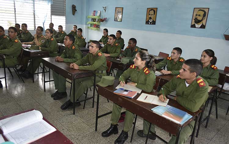 Escuela Militar Camilo Cienfuegos Escuela Militar Camilo Cienfuegos