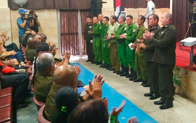 Acto por el aniversario 323 del Cuepo de Nombones en Cuba,
