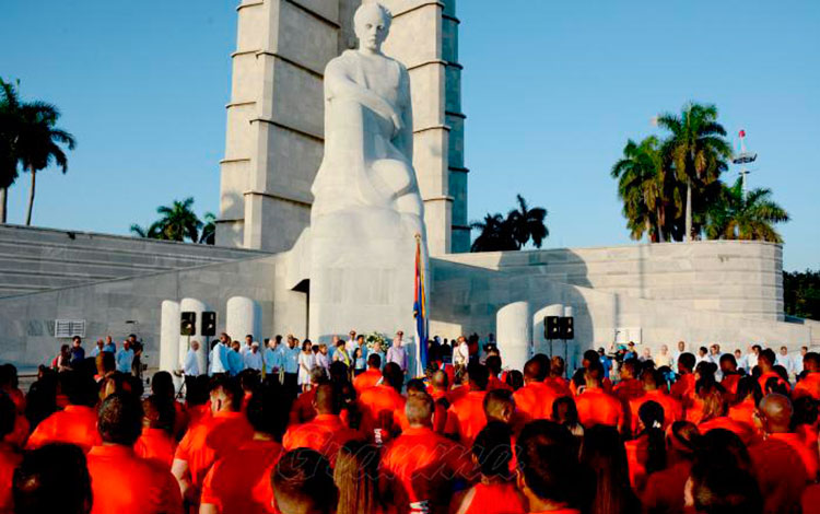 Abanderamiento de delegación de Cuba a Panamericanos de Lima, Perú.
