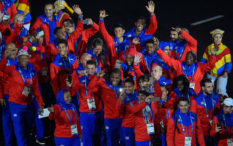 Delegación de Cuba desfila en la clausura de los Juegos Panamericanos de Lima 2019.