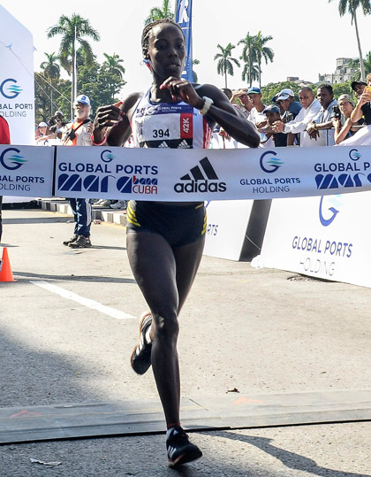 Yudileyvis Castillo Tumbarell, campeona del maratón de Marabana 2018. Yudileyvis Castillo Tumbarell, campeona del maratón de Marabana 2018.