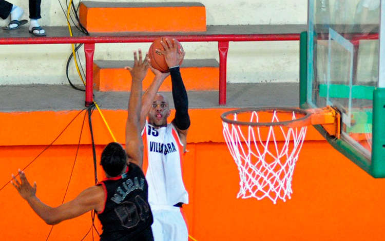 Andy Boffil anotó 24 puntos.