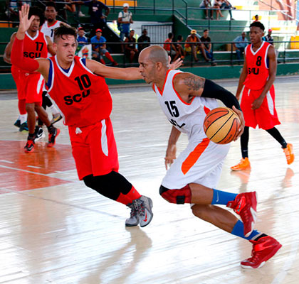 Villa Clara vs. Santiago de Cuba. Villa Clara contra Santiago de Cuba, Liga Superior de Baloncesto.