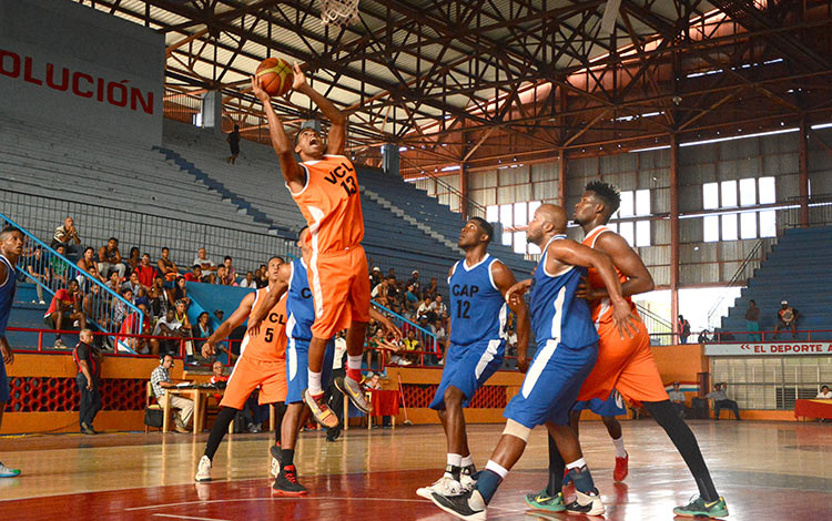 Equipo de baloncesto Lobos de Villa Clara