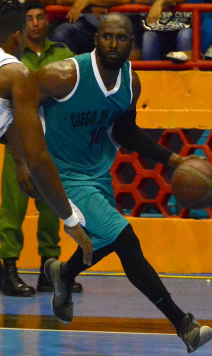 William Granda, baloncesto, Ciego de ívila. William Granda, baloncesto, Ciego de ívila.