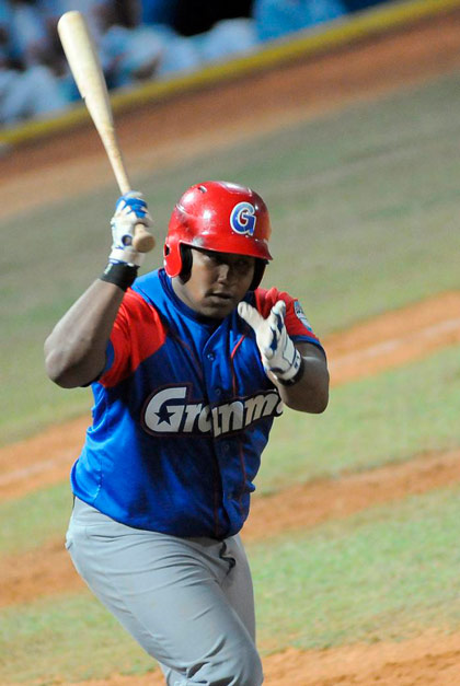 Alfredo Despaigne decide con jonrón victoria de Granma frente a Ciego de ívila.