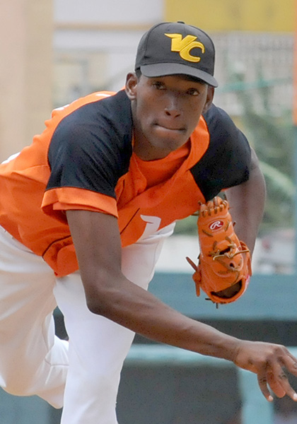 Javier Mirabal, pitcher ganador por Villa Clara. Javier Mirabal, pitcher ganador por Villa Clara.