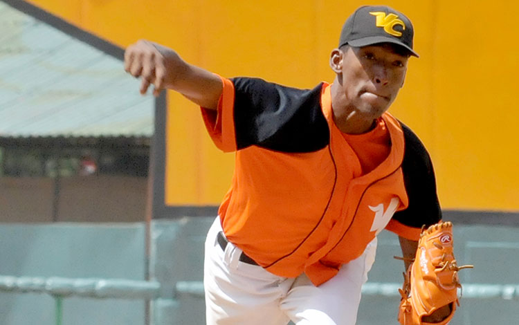 Javier Mirabal, lanzador del equipo Villa Clara de béisbol.