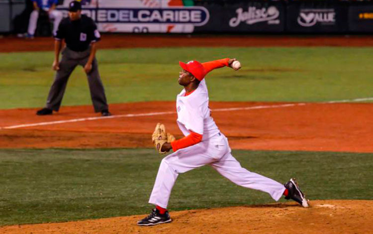 Alain Sánchez, pitcher cubano.