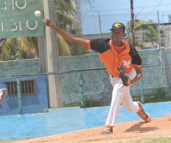 Javier Mirabal, pitcher Javier Mirabal, pitcher