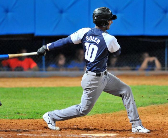 Geidy Soler, pelotero de Holguín Geidy Soler, pelotero de Holguín