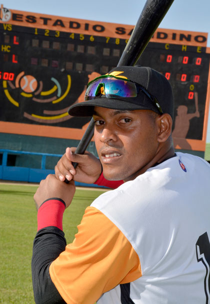 Duviel Zamora, pelotero de Villa Clara. Duviel Zamora, pelotero de Villa Clara.