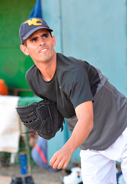 Eddy Díaz, pitcher de Villa Clara. Eddy Díaz, pitcher de Villa Clara.