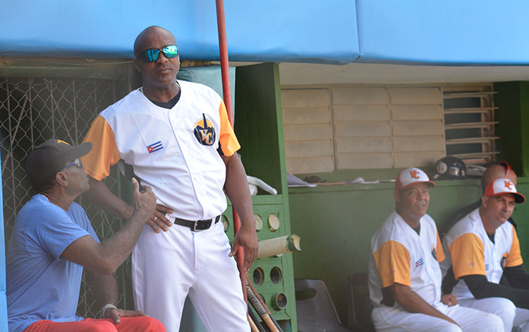 Eduardo Paret, director del equipo Villa Clara de béisbol. Eduardo Paret, director del equipo Villa Clara de béisbol.