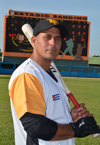 Yurién Vizcaíno, pelotero de Villa Clara. Yurién Vizcaíno, pelotero de Villa Clara.