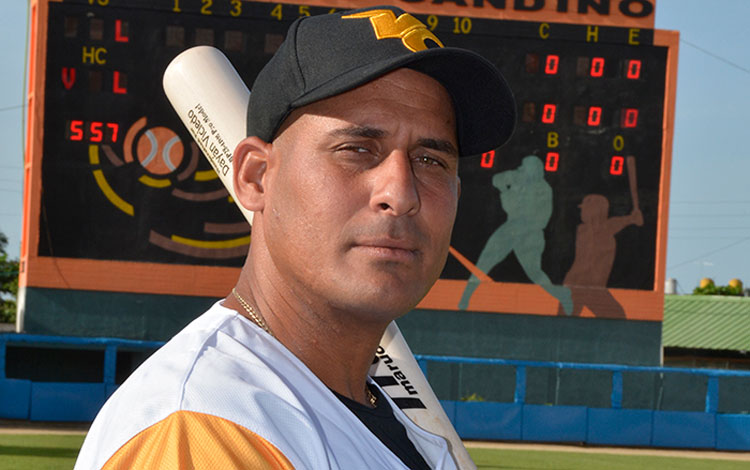 Yurien Vizcaíno Yurien Vizcaíno